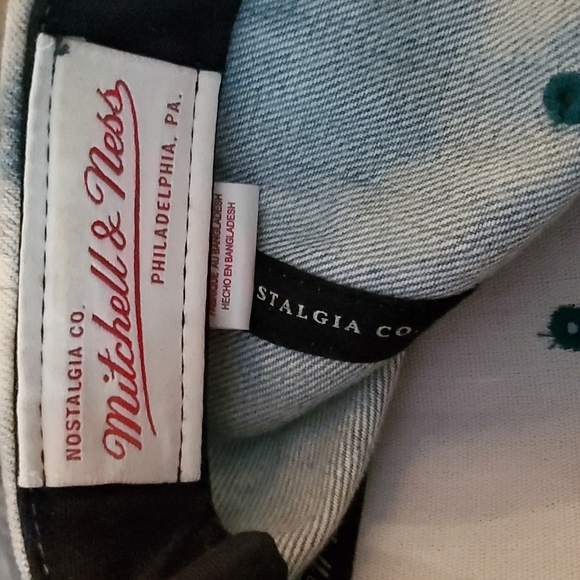 AS-IS Mighty Ducks Anaheim Mitchell Ness Cap Hockey Snap Back Baseball Cap - Picture 3 of 9